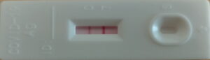θετικό covid test